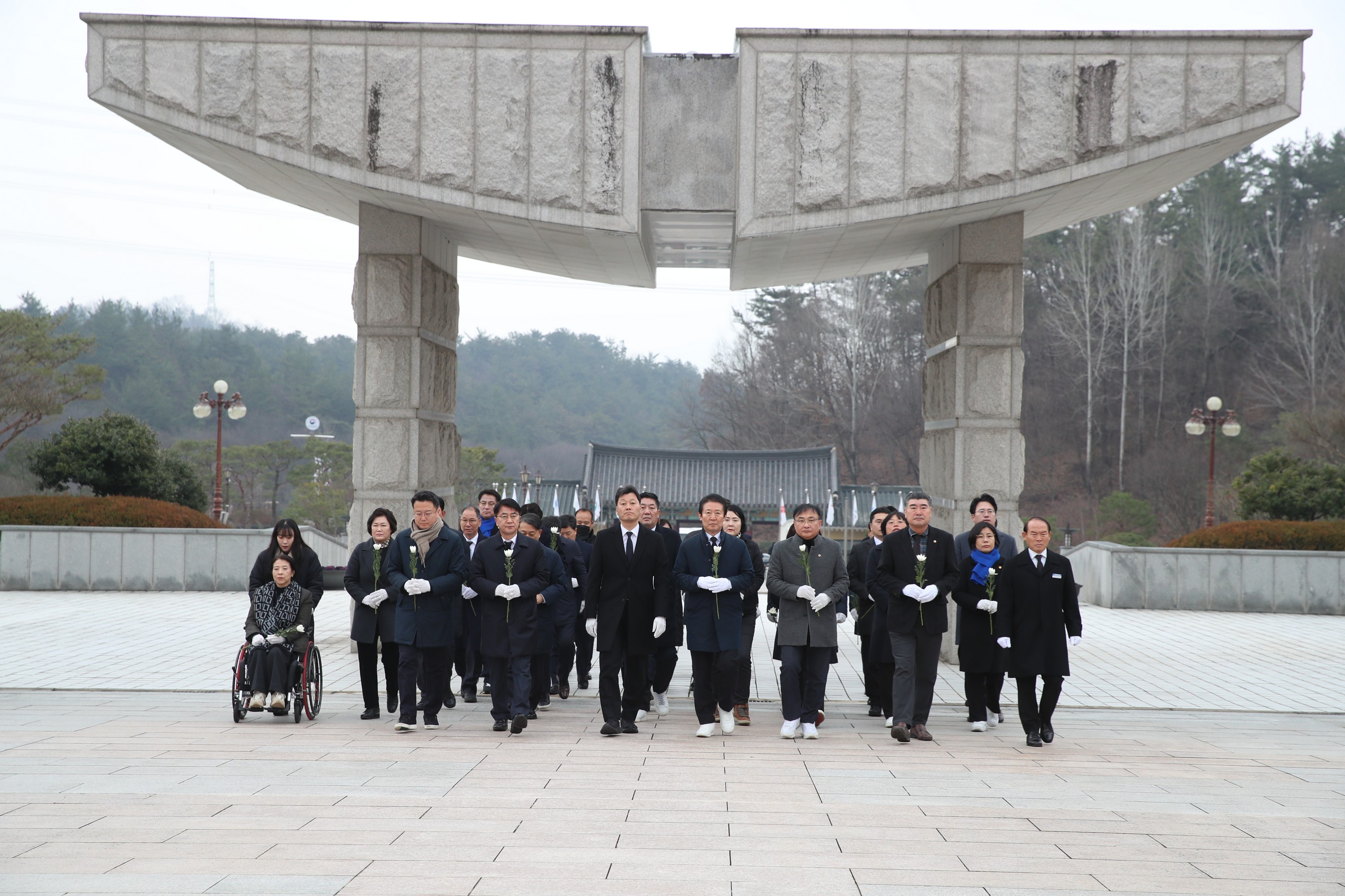 2024년 신년 국립5.18민주묘지 참배 첨부이미지 : 0001_20240102165125_1.jpg