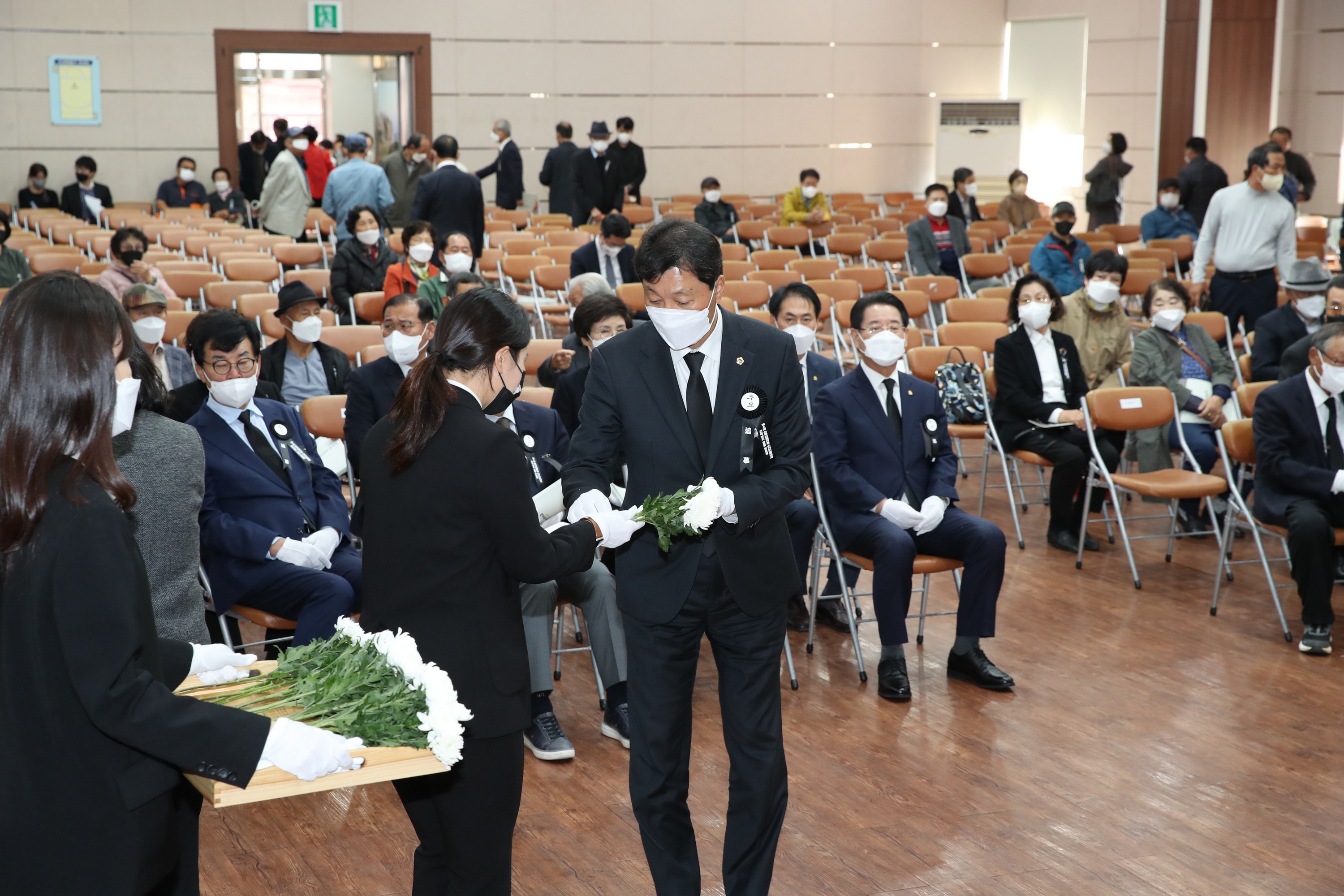 한국전쟁 민간인 희생자 합동위령제 첨부이미지 : 22년11월01일 한국전쟁 민간인 희생자 합동위령제 - 007.jpg