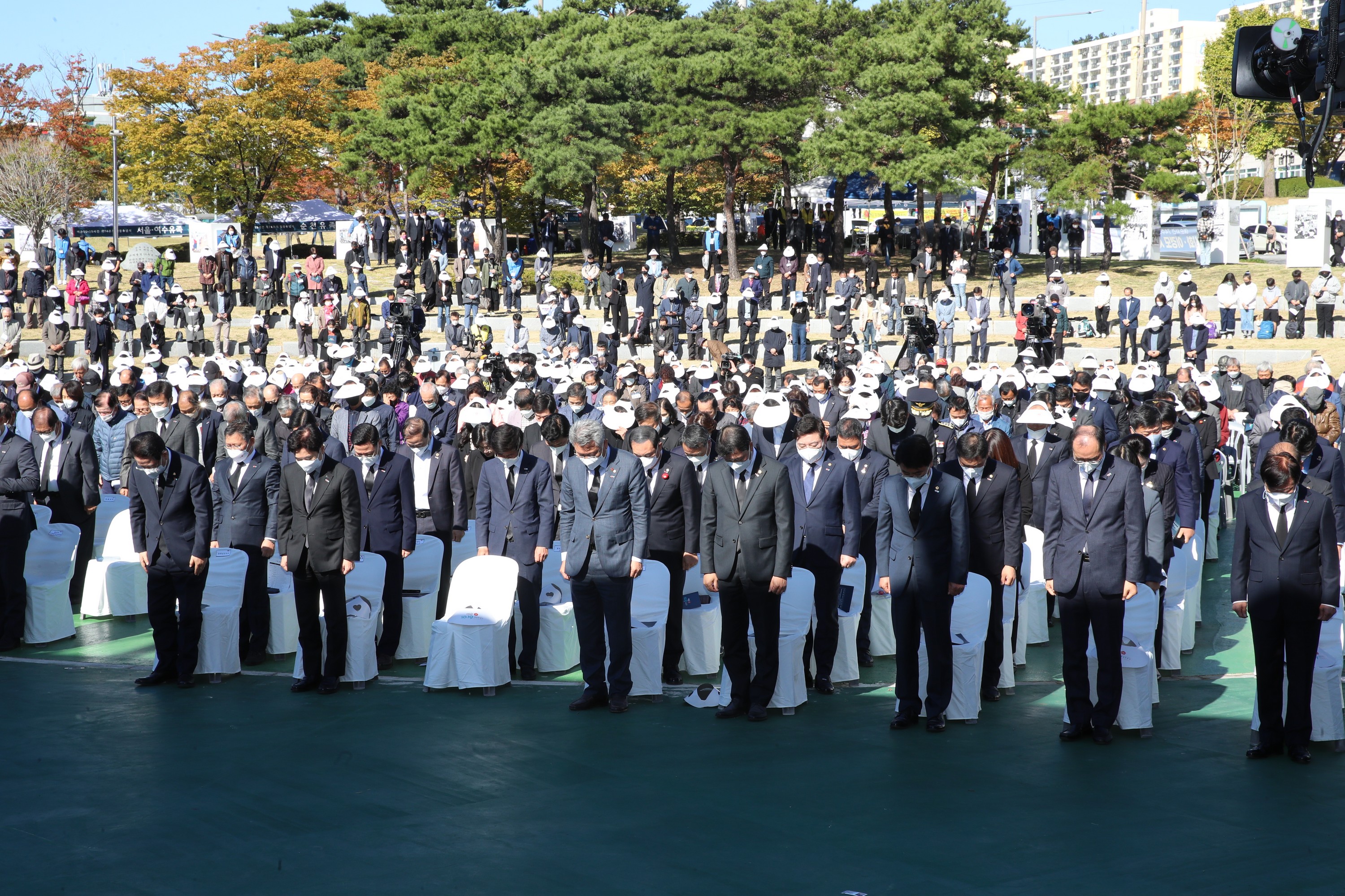 제74주기 여수.순천 10.19사건 합동추념식 첨부이미지 : 22년10월19일 제74주기 여수.순천 1019사건 합동추념식 - 0002.jpg