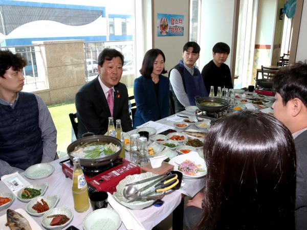 신규 정책지원관들과 오찬 간담회 첨부이미지 : 23년03월23일 신규 정책지원관 오찬 간담회 - 005.jpg