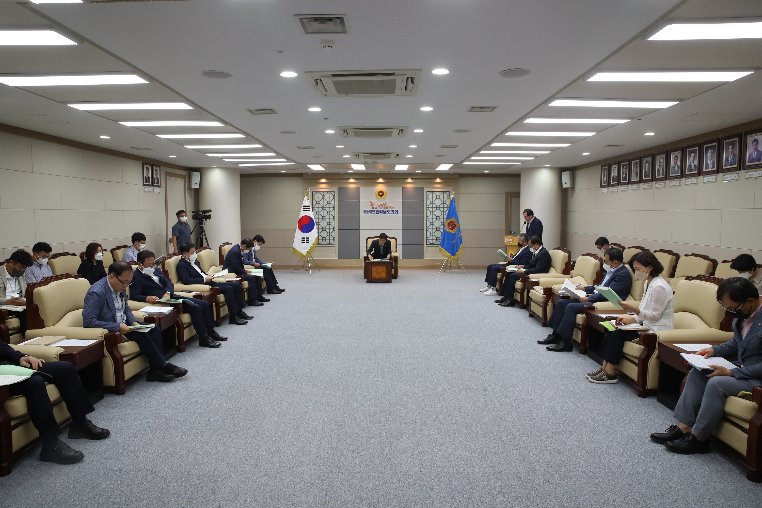 의장단 의회사무처 업무보고 첨부이미지 : 22년07월18일 의장단 의회사무처 업무보고 - 004.jpg