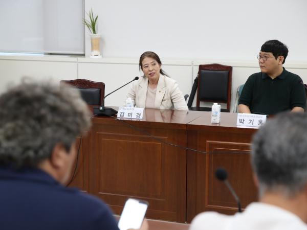 전남 기본소득정책 간담회 첨부이미지 : 23년07월14일 전남 기본소득정책 간담회 - 013.jpg