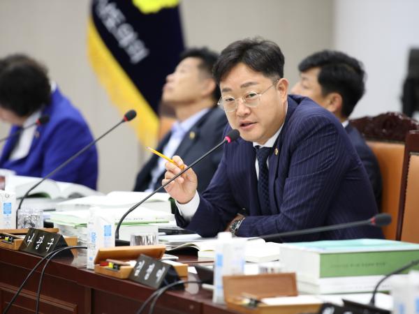 전라남도 2023년도 제1회 추경예산안 심사 첨부이미지 : 23년06월13일 전라남도 2023년도 제1회 추경예산안 심사 - 091.jpg