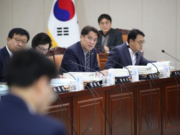 전라남도교육비특별회계 2023년도 제2회 추가경정예산안 심사 첨부이미지 : 0001_20231129125408_2.jpg