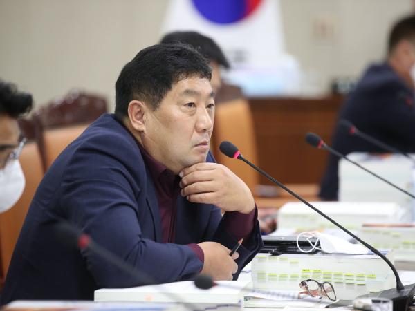 전라남도 2021회계연도 결산 및 예비비 지출승인심사 첨부이미지 : 22년09월26일 전라남도 2021회계연도 결산 및 예비비 지출승인심사 - 086.jpg