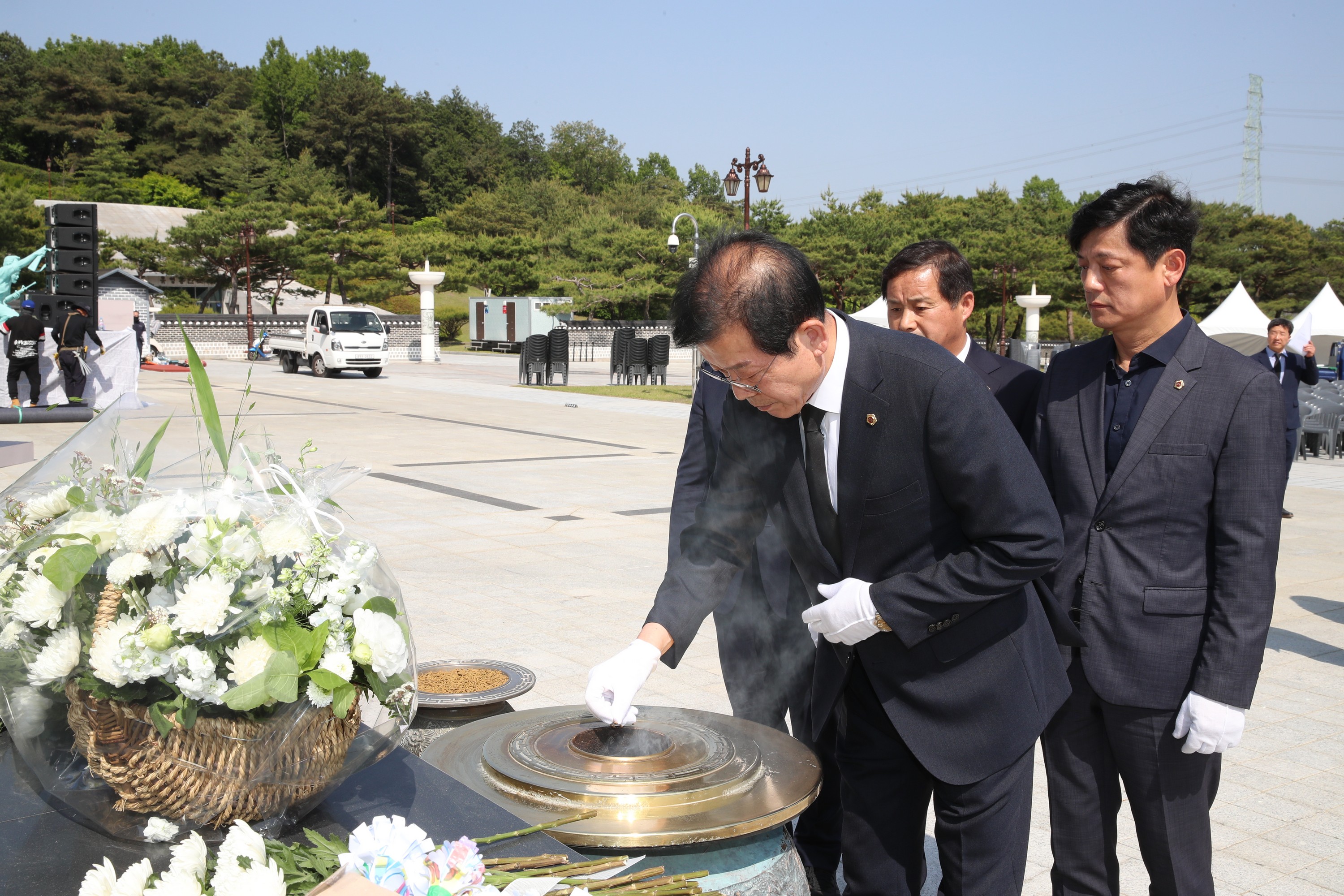 국립5·18민주묘지 참배 첨부이미지 : 23년05월16일 국립5·18민주묘지 참배  - 021.jpg