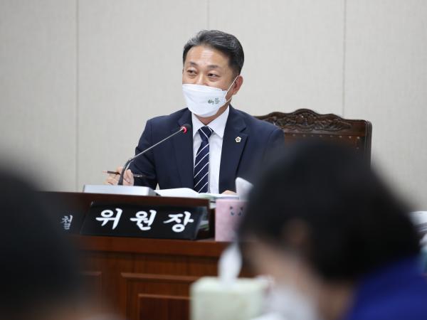 제367회 정례회 경제관광문화위원회 행정사무감사 첨부이미지 : 22년11월09일 제367회 정례회 경제관광문화위원회 행정사무감사 - 005.jpg