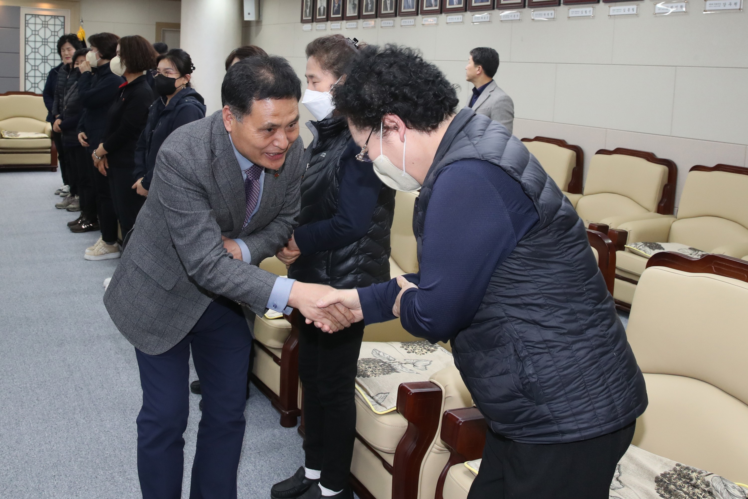 3.8 세계 여성의 날 기념 환경미화원과 간담회 첨부이미지 : 23년03월07일 3.8 세계 여성의 날 기념 환경미화원과 간담회 - 003.jpg