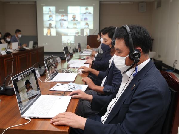 전라남도 청소년참여위원회 구성 및 운영 조례 개정을 위한 간담회 첨부이미지 : 22년09월05일 전라남도 청소년참여위원회 구성 및 운영 조례 개정을 위한 간담회 - 017.jpg