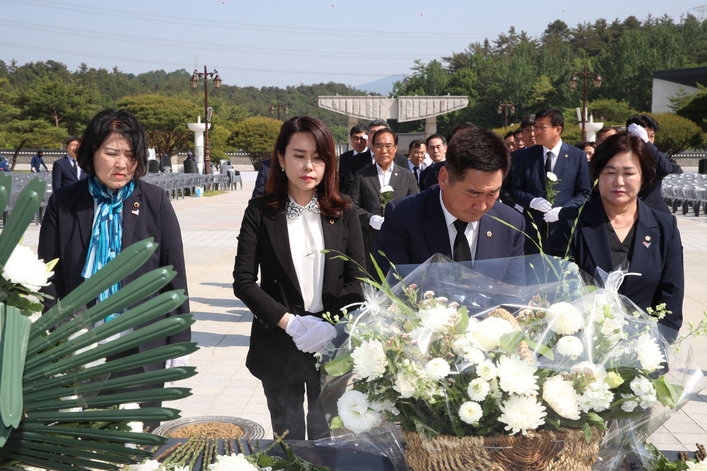 국립5·18민주묘지 참배 첨부이미지 : 23년05월16일 국립5·18민주묘지 참배  - 026.jpg