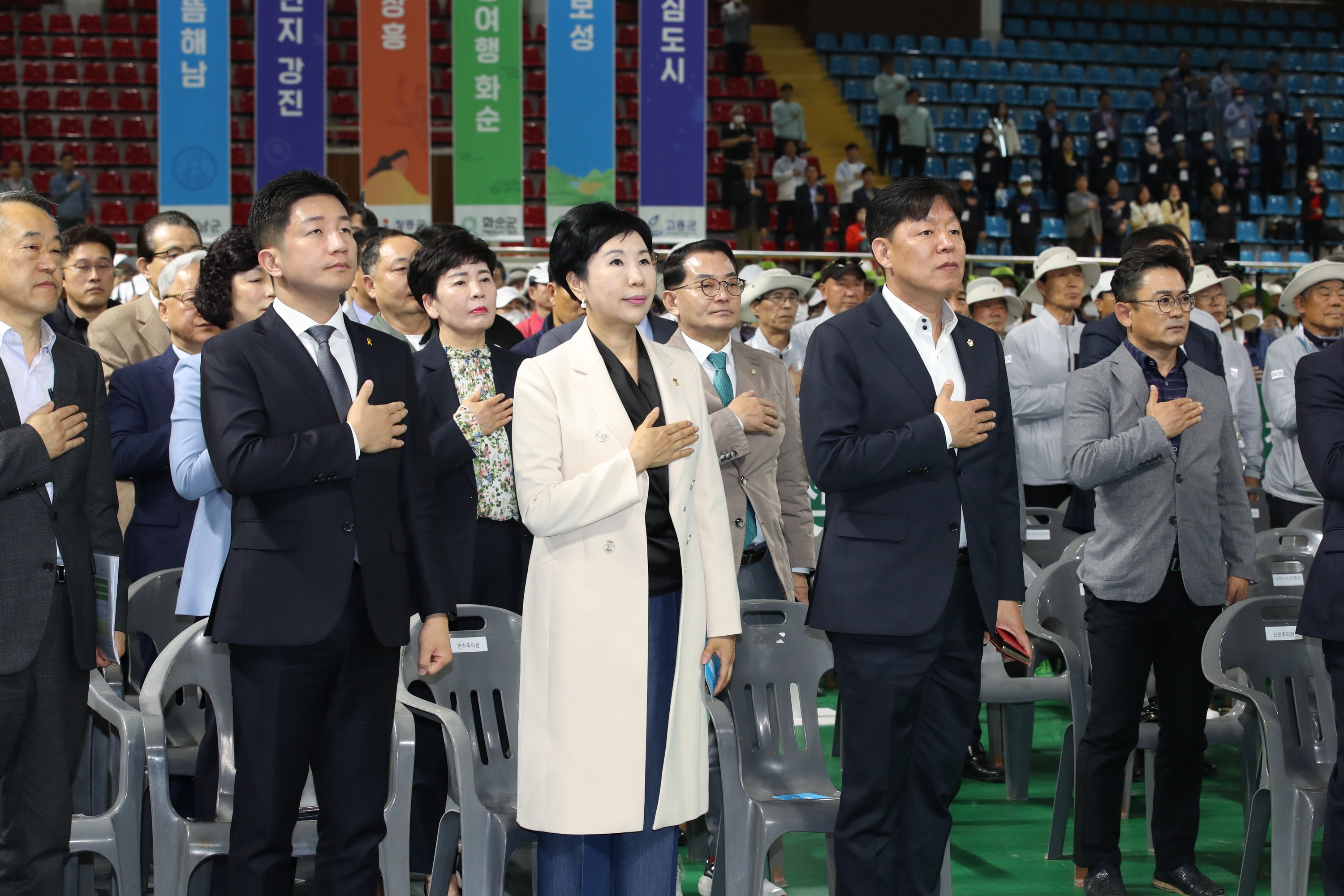 제18회 전남어르신생촬체육 대축전 첨부이미지 : 23년04월19일 제18회 전남어르신생활체육 대축전 - 001.jpg