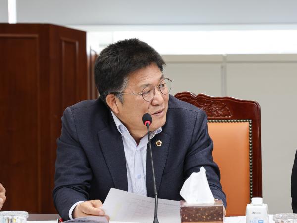 전라남도교육비 특별회계 2025년도 예산안 심사 첨부이미지 : 24년12월10일 전라남도교육비 특별회계 2025년 예산안 심사_70.jpg