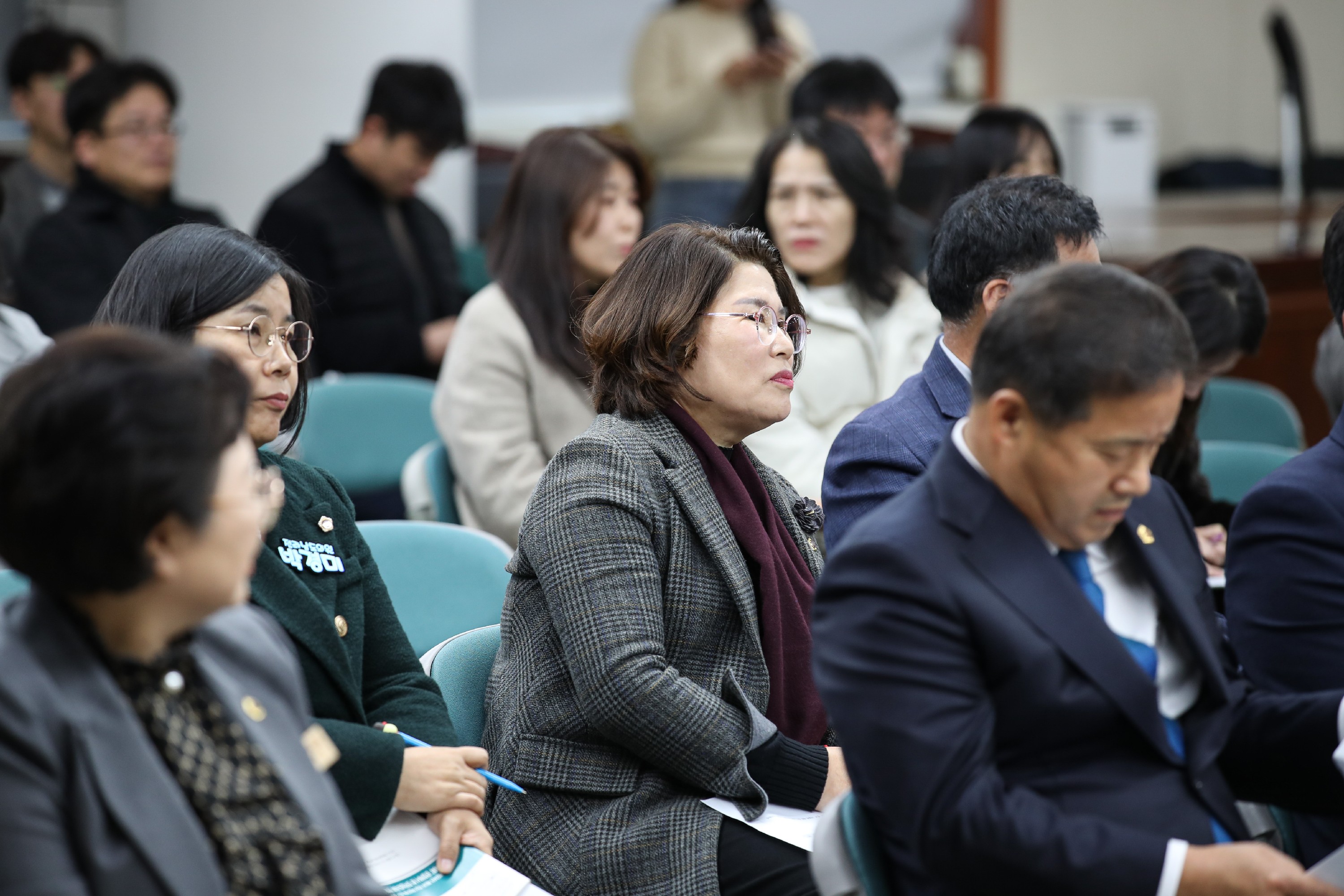 성인지 의회 관점에서 본 전라남도의회 현황 및 개선방안 첨부이미지 : 24년12월19일 성인지 의회 관점에서 본 전라남도의회 현황 및 개선방안_05.jpg