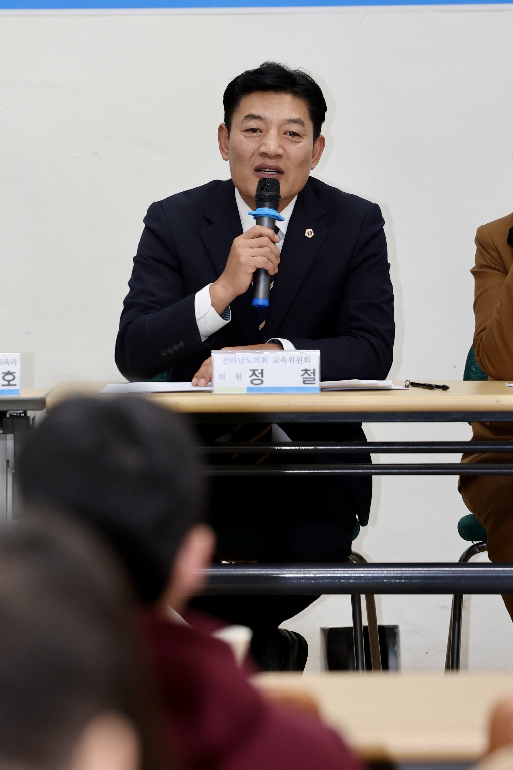 학교 밖 청소년 인식개선 및 제도 확립을 위한 전라남도의회와 함께하는 토크콘서트 첨부이미지 : 24년11월19일 학교 밖 청소년 인식개선 및 제도 확립을 위한 전라남도의회와 함께하는 토크콘서트 - 021.jpg