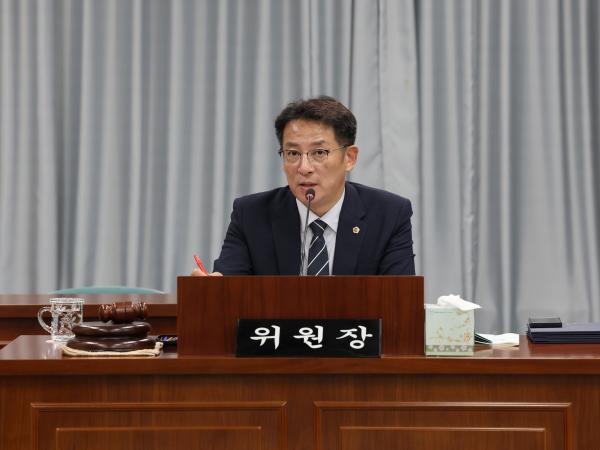 제386회 정례회 의회운영위원회 행정사무감사 첨부이미지 : 24년11월01일 제386회 정례회 의회운영위원회 행정사무감사 - 137.jpg