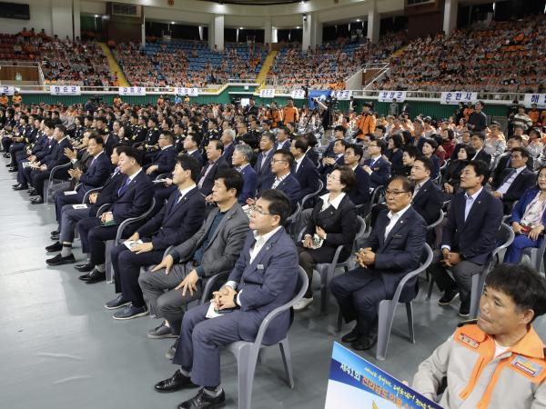 제41회 전남의용소방대 기술경연대회 첨부이미지 : 24년10월22일 제41회 전남의용소방대 기술경연대회_07.jpg