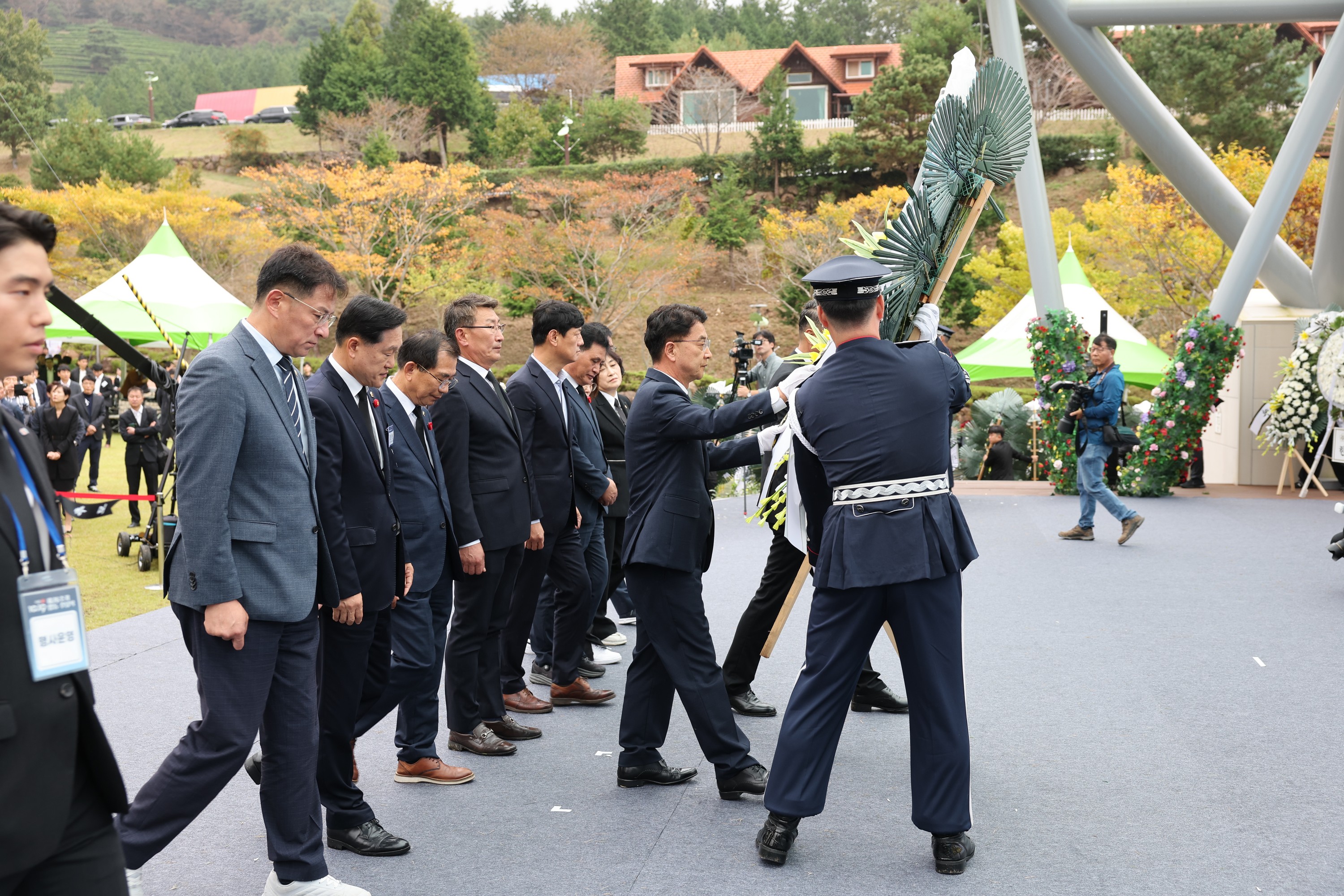 여수ㆍ순천 10.19사건 제76주기 합동추념식 첨부이미지 : 24년10월19일 여수ㆍ순천 10.19사건 제76주기 합동추념식 - 027.jpg