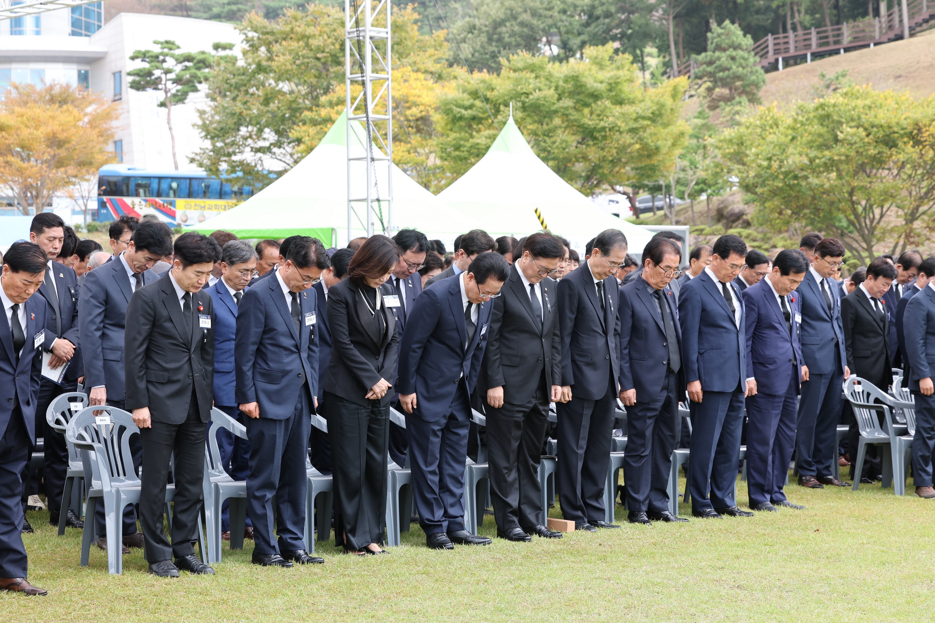 여수ㆍ순천 10.19사건 제76주기 합동추념식 첨부이미지 : 24년10월19일 여수ㆍ순천 10.19사건 제76주기 합동추념식 - 013.jpg