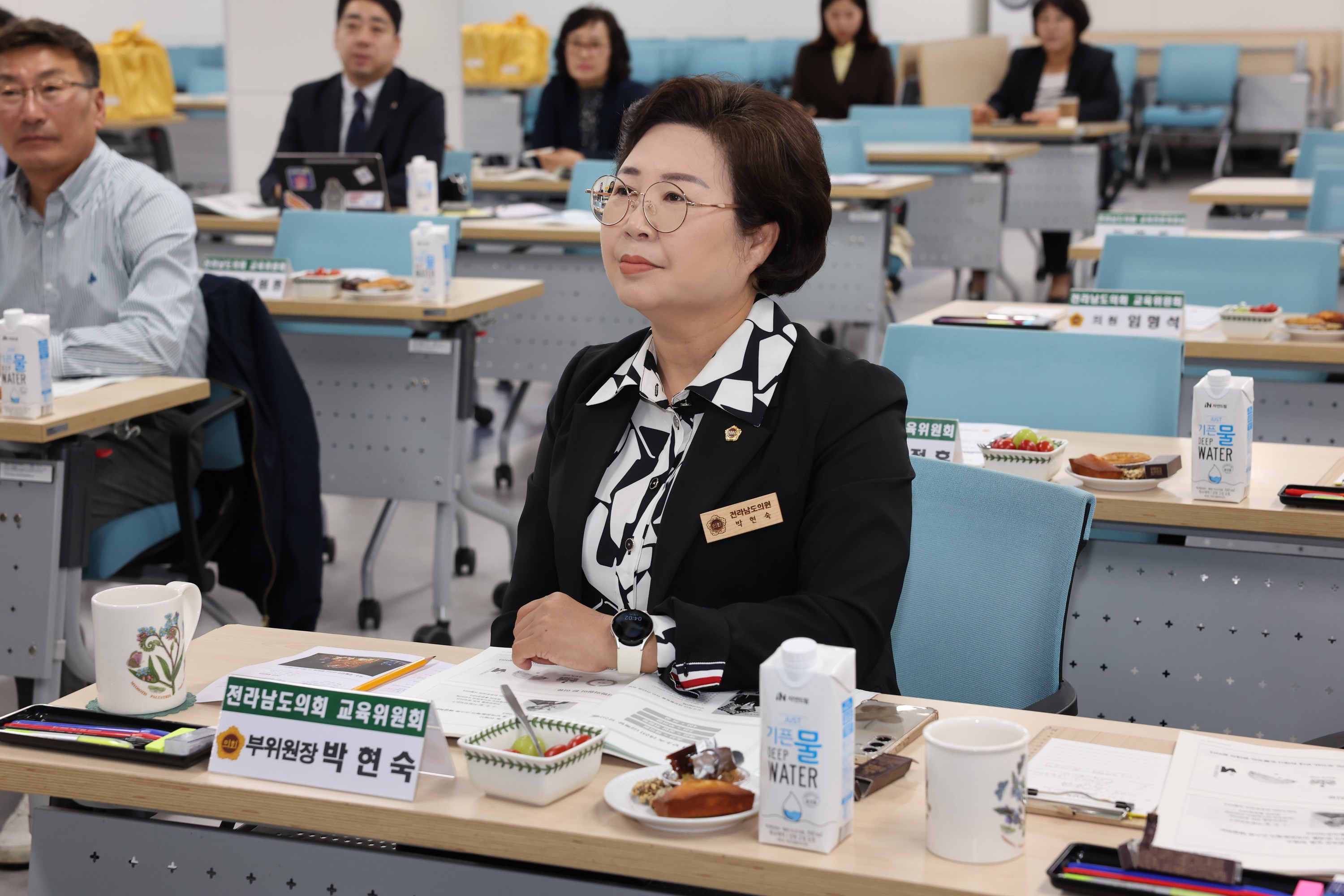 교육위원회 행정사무감사 대비 연찬회 첨부이미지 : 24년10월17일 교육위원회 행정사무감사 대비 연찬회 - 005.jpg