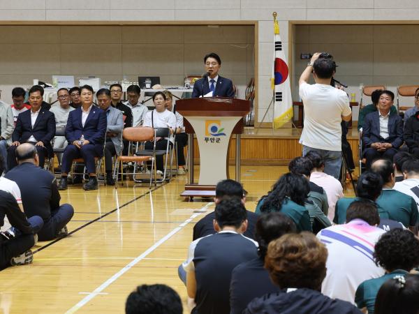 제6회 전라남도의장기 클럽최강전 배드민턴대회 첨부이미지 : 24년10월05일 제6회 전라남도의장기 클럽최강전 배드민턴대회 - 005.jpg