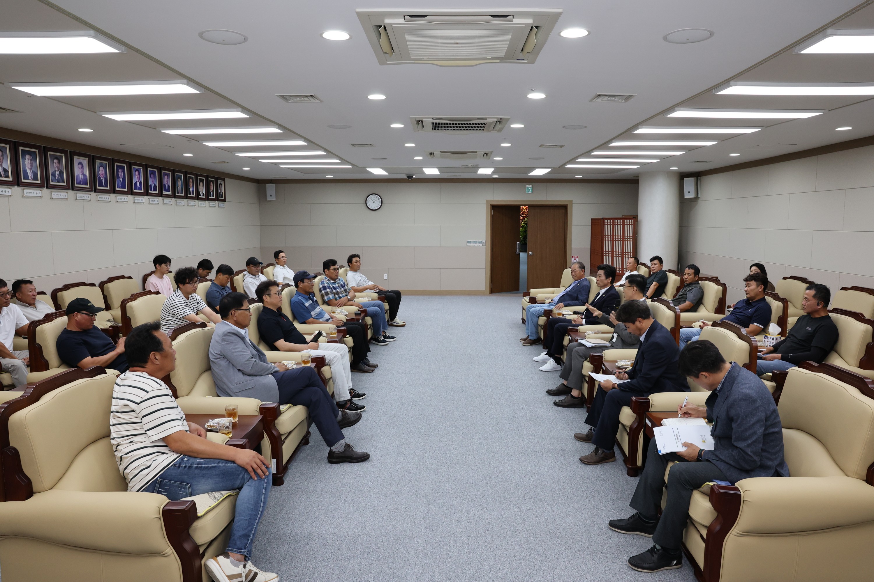 수산업 발전을 위한 어업인 좌담회 첨부이미지 : 24년08월27일 수산업 발전을 위한 어업인 좌담회 - 011.jpg