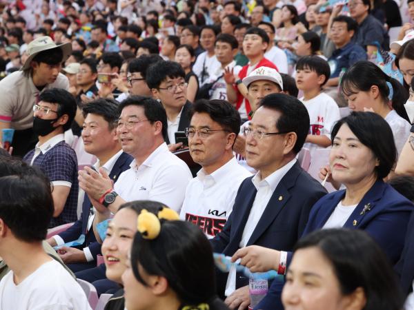 추석맞이 남도장터 홍보 기아타이거즈 경기 관람 첨부이미지 : 24년08월27일 추석맞이 남도장터 홍보 기아타이거즈 경기 시타 - 041.jpg