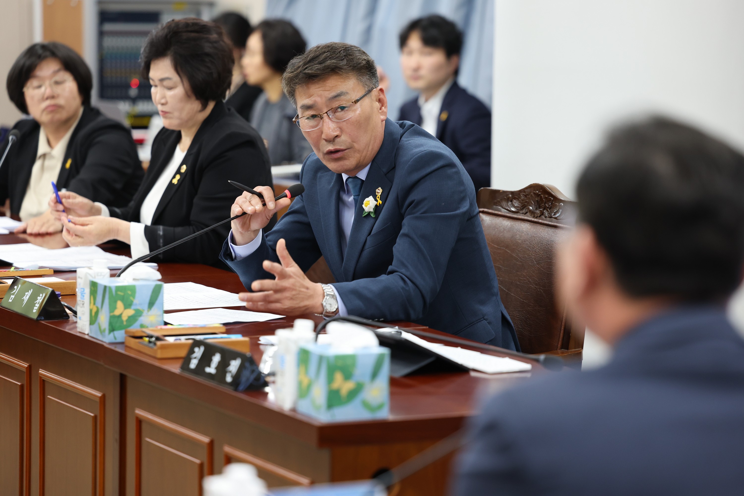 제379회 임시회 보건복지환경위원회 전라남도 국립의과대학 설립 관련 추진경과보고 청취 첨부이미지 : 24년04월16일 제379회 임시회 보건복지환경위원회 전라남도 국립의과대학 설립 관련 추진경과보고 청취 - 041.jpg