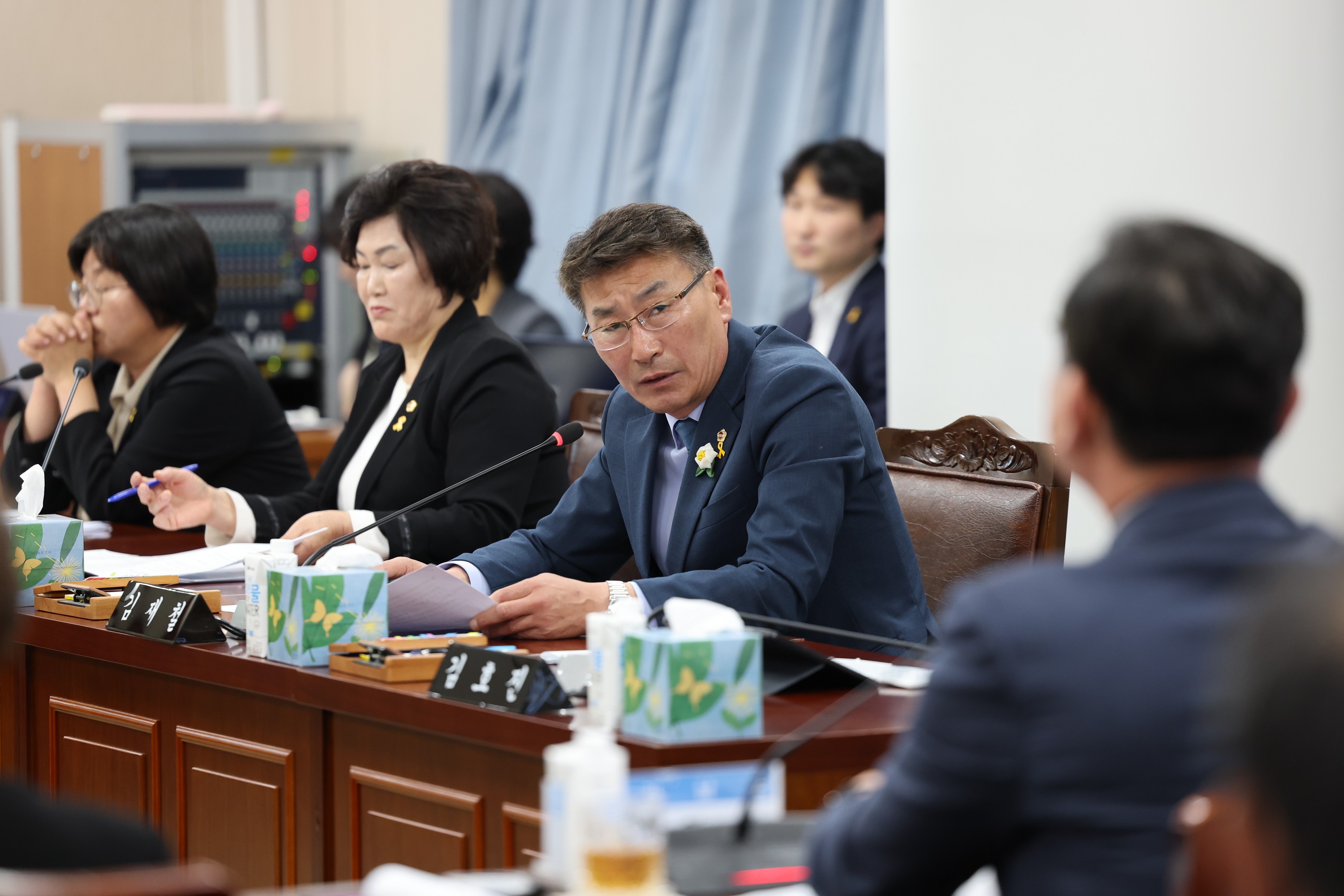 제379회 임시회 보건복지환경위원회 전라남도 국립의과대학 설립 관련 추진경과보고 청취 첨부이미지 : 24년04월16일 제379회 임시회 보건복지환경위원회 전라남도 국립의과대학 설립 관련 추진경과보고 청취 - 038.jpg