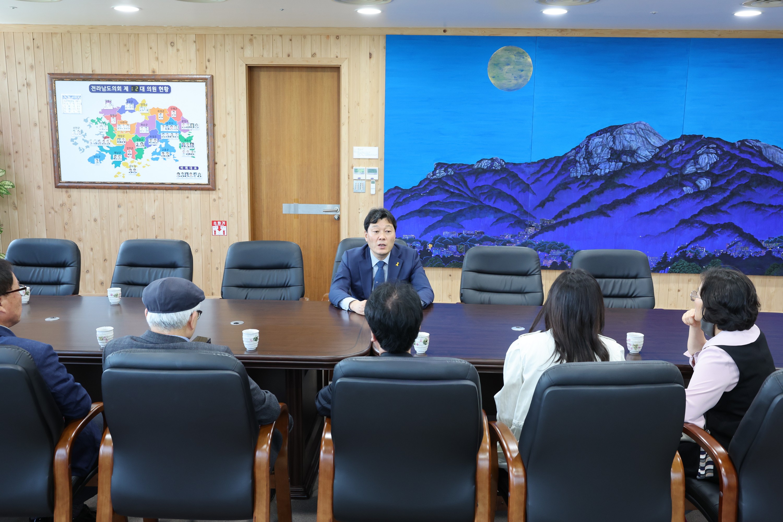 순천시 공인중개사협회 도의회 방문 첨부이미지 : 24년04월16일 순천시 공인중개사협회 도의회방문 - 003.jpg