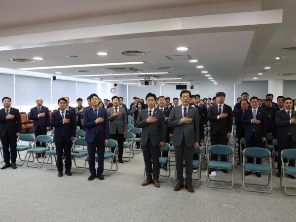 2024년 고위직 대상 맞춤형 폭력 예방교육 첨부이미지 : 24년04월16일 2024년 고위직 대상 맞춤형 폭력 예방교육 - 002.jpg