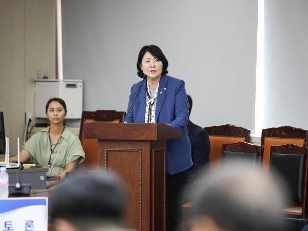 국가유산체제에 대응하는 전라남도 무형유산 정책 토론회 첨부이미지 : 24년07월18일 국가유산체제에 대응하는 전라남도 무형유산 정책 토론회_12.jpg