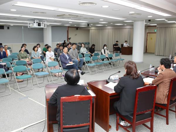 국가유산체제에 대응하는 전라남도 무형유산 정책 토론회 첨부이미지 : 24년07월18일 국가유산체제에 대응하는 전라남도 무형유산 정책 토론회_22.jpg