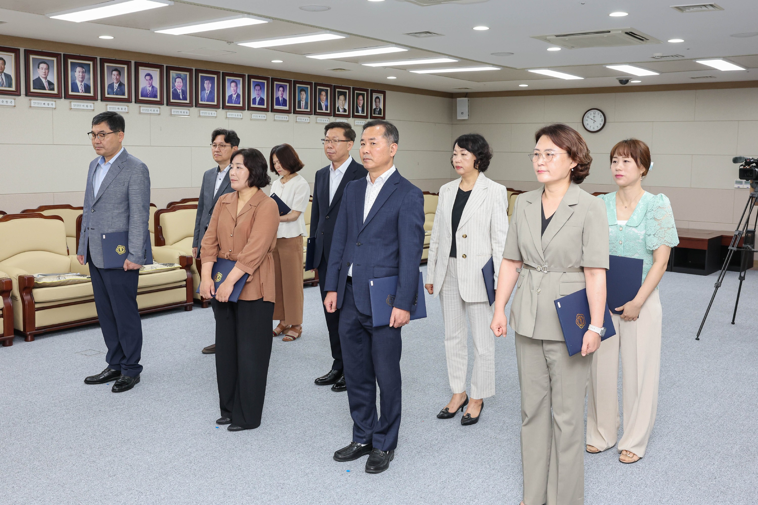 24년 하반기 정기인사 임용장 수여식 첨부이미지 : 24년07월05일 24년 하반기 정기인사 임용장 수여식_17.jpg