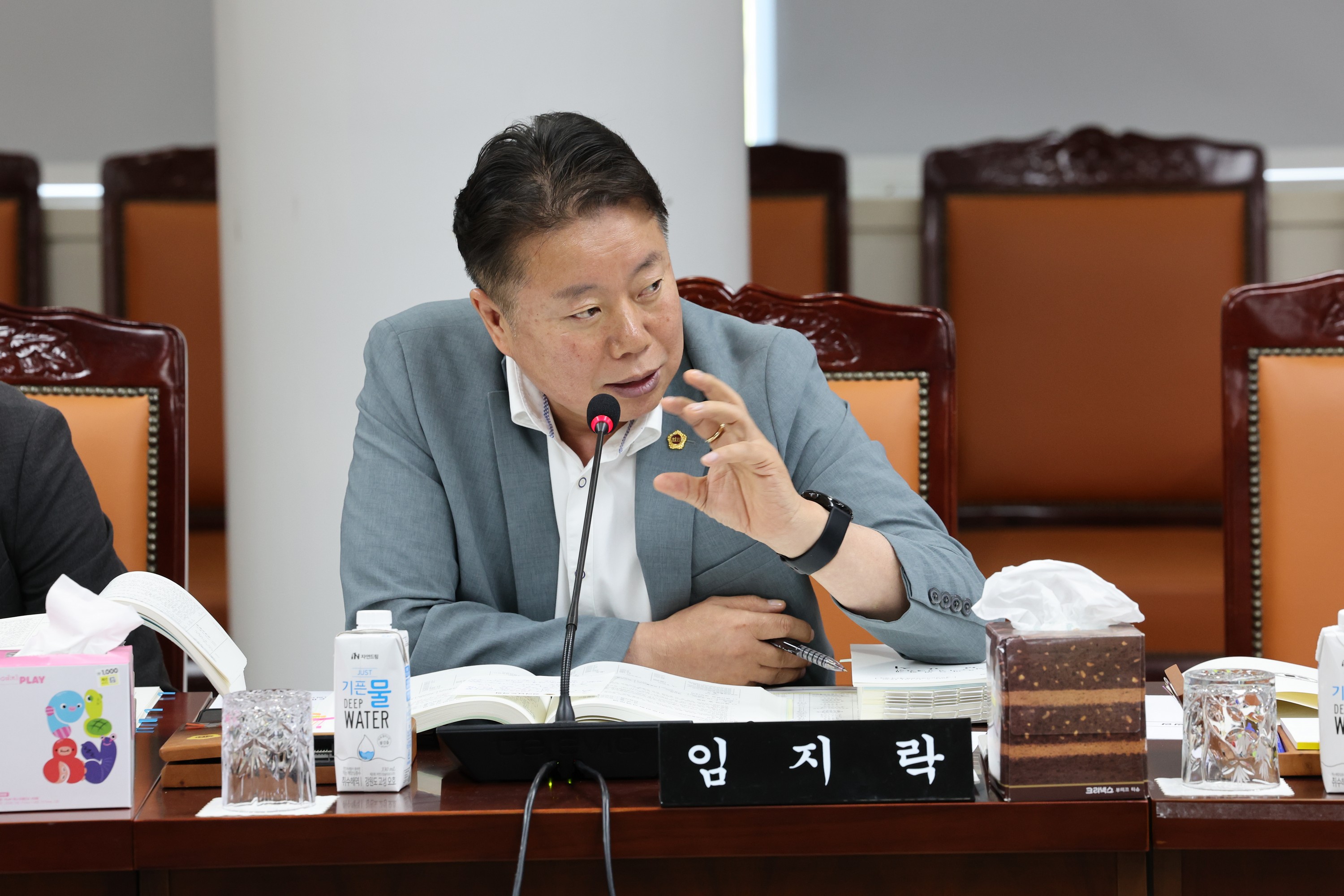 전라남도교육비특별회계 2024년도 제1회 추경예산안 심사 첨부이미지 : 24년05월17일 전라남도교육비특별회계 2024년도 제1회 추경예산안 심사  - 057.jpg