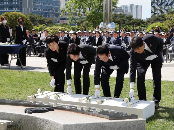 제44주년 5.18민중항쟁 기념식 첨부이미지 : 24년05월17일 제44주년 전남5.18민중항쟁 기념식 - 003.jpg