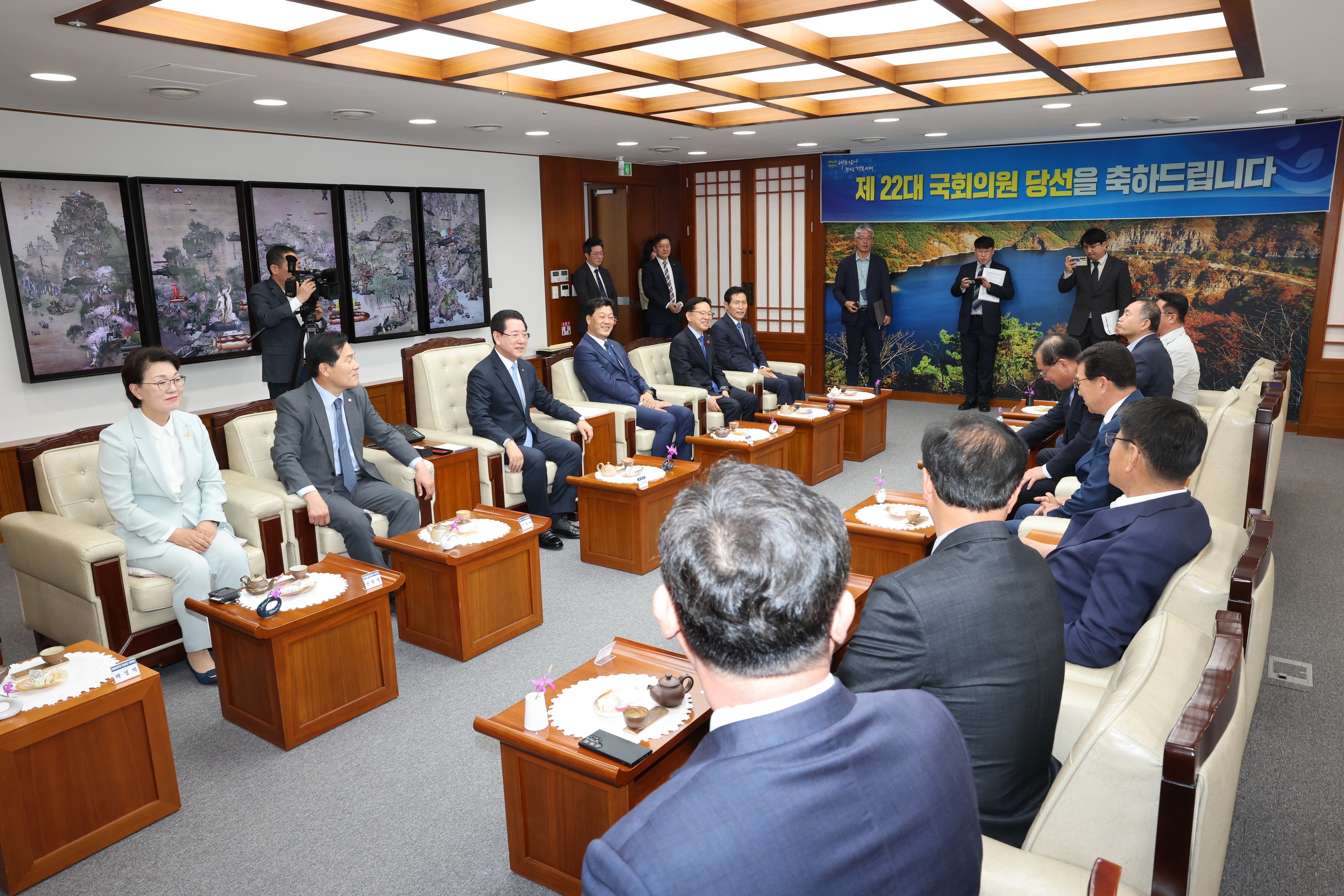 22대 국회의원 전남 당선인-전라남도 예산정책협의회 첨부이미지 : 24년05월08일 제22대 국회의원 전남 당선인-전라남도 예산정책협의회 - 004.jpg