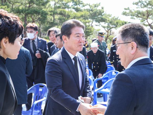 제9회 서해수호의 날 기념식 첨부이미지 : 03월22일 제9회 서해수호의 날 기념식_93.jpg