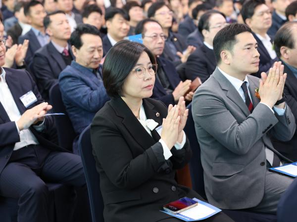 광양만권경제자유구역청 개청  20주년 기념식 첨부이미지 : 24년03월21일 광양경제청 개청 20주년 기념행사 - 012.jpg