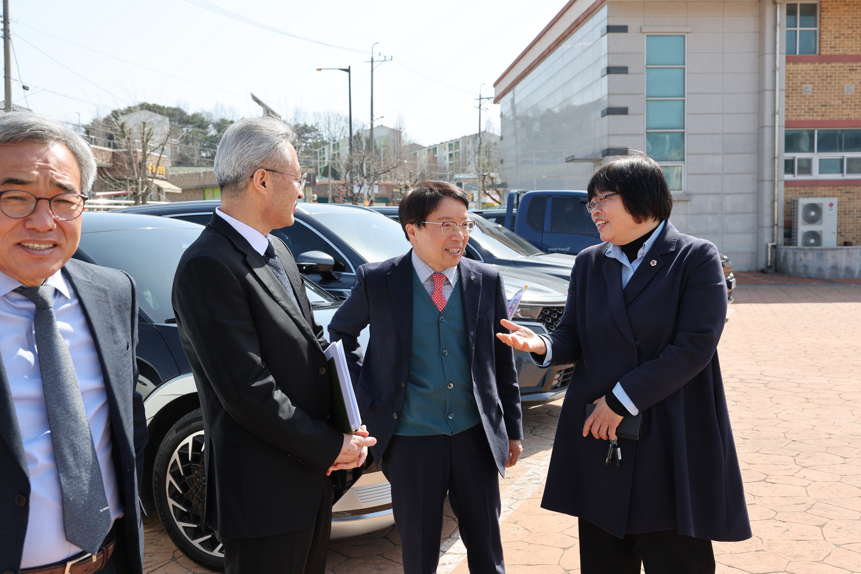 제378회 임시회 교육위원회 장성 삼계중.고등학교 현지활동 첨부이미지 : 24년03월18일 제378회 임시회 교육위원회 장성 삼계중.고등학교 현지활동 - 005.jpg